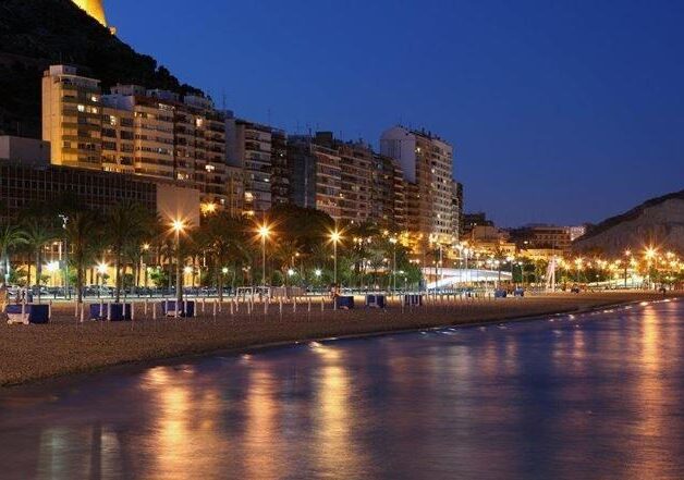 Heerlijk op de boulevard by night